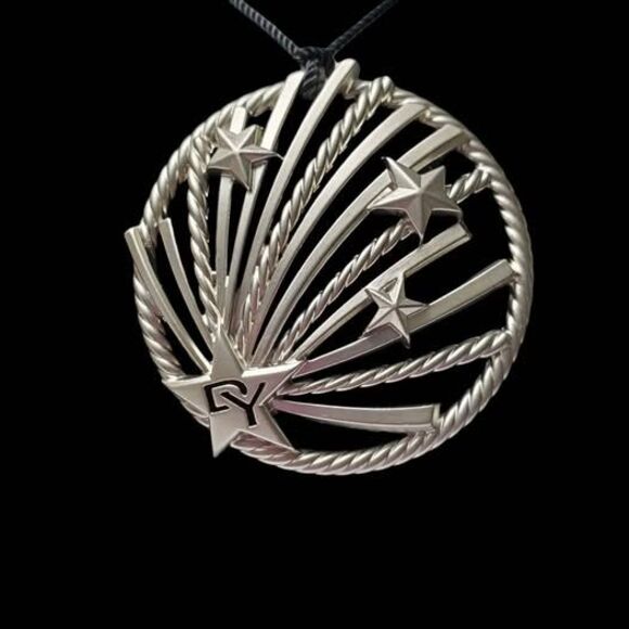 DAVID YURMAN 2021 ANGELIKA HOLIDAY COLLECTIBLE SHOOTING STAR ORNAMENT PENDANT - Picture 8 of 9